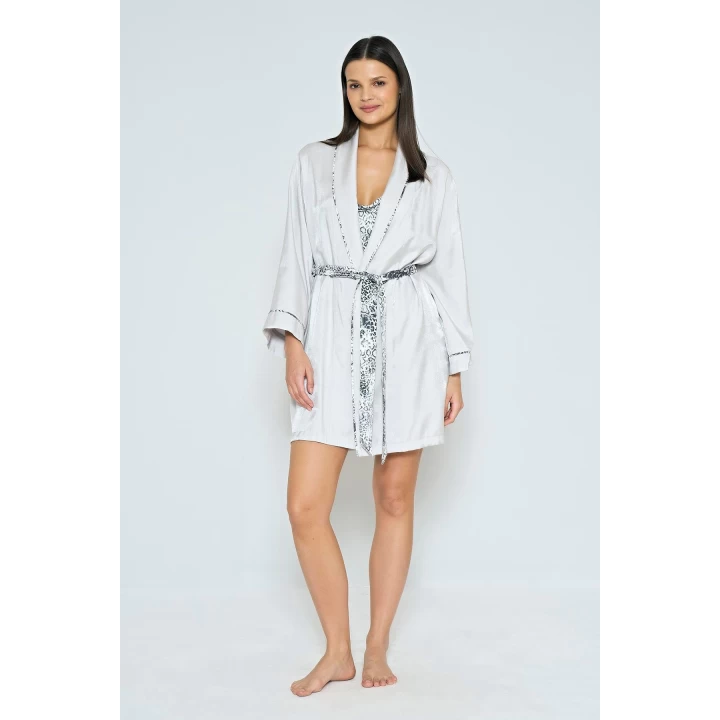 Viskon Jakarlı Sabahlıklı Desenli Şortlu Pijama Takımı