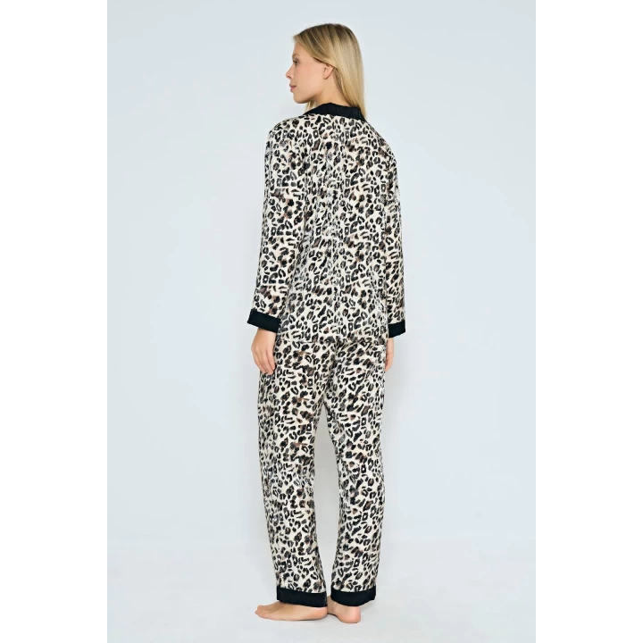 Viskon Leopar Desenli Önden Düğmeli Pijama Takımı
