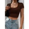 Kadın Kahverengi Yarım Kol Düz Yaka Crop Top Bluz