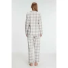 Kadın Kare Desenli Pamuklu Gömlek Pijama Takımı – Rahat, Şık Ve Zasız Ev Konforu