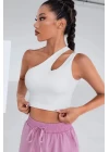 Kadın Beyaz Tek Omuz Cut Out Detaylı Crop Top Bluz