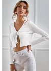 Kadın Beyaz Uzun Kollu Önden Bağlama Detaylı Crop Top Bluz