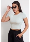 Kadın Beyaz Yuvarlak Yaka Yarım Kol Crop Top Bluz