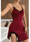 Kadın Bordo Bacak Yırtmaçlı Siyah Dantelli Ve Fiyonklu Şık Gecelik