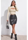 Kadın Ekru Göğüs Dekolteli Uzun Kollu Cut Out Crop Top Bluz
