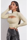 Kadın Ekru Göğüs Dekolteli Uzun Kollu Cut Out Crop Top Bluz