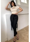 Kadın Ekru Göğüs Dekolteli Yarım Kollu Cut Out Crop Top Bluz