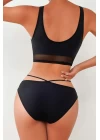 Kadın Siyah Çapraz Ip Detaylı Şık Bikini Takımı