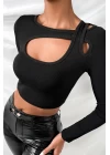 Kadın Siyah Göğüs Dekolteli Çapraz Askılı Uzun Kollu Crop Top Bluz