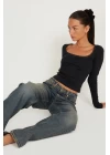 Kadın Siyah Kare Yaka Dantelli Uzun Kollu Crop Top Bluz