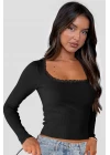 Kadın Siyah Kare Yaka Dantelli Uzun Kollu Crop Top Bluz