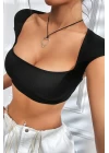 Kadın Siyah Sırt Dekolteli ve Boyundan Bağlamalı Yarım Kol Crop Top Bluz