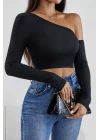 Kadın Siyah Tek Omuz Detaylı Uzun Kol Crop Top Bluz
