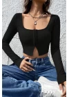 Kadın Siyah Uzun Kollu Agraflı Göğüs ve Göbek Dekolteli Crop Top Bluz