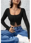 Kadın Siyah Uzun Kollu Agraflı Göğüs ve Göbek Dekolteli Crop Top Bluz