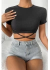 Kadın Siyah Yarım Kol Çapraz Bağlamalı Crop Top Bluz