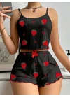 Pamuklu Siyah Üstüne Çilek Desen Fitilli Askılı Şortlu Pijama Takımı
