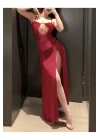 Kırmızı Likralı Transparan Gecelik Uzun Askılı Yırtmaçlı Yakası Fırfır Detaylı