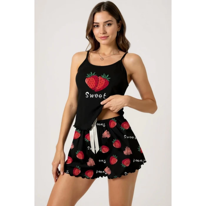 Çilek Baskılı Siyah Askılı Şortlu Pijama Takımı