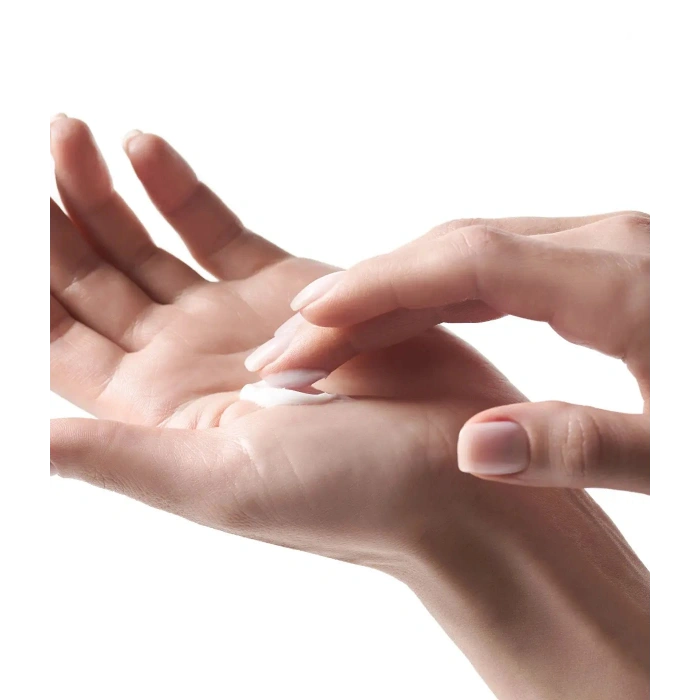 ILLUSTRIOUS HAND CREAM SPF 15