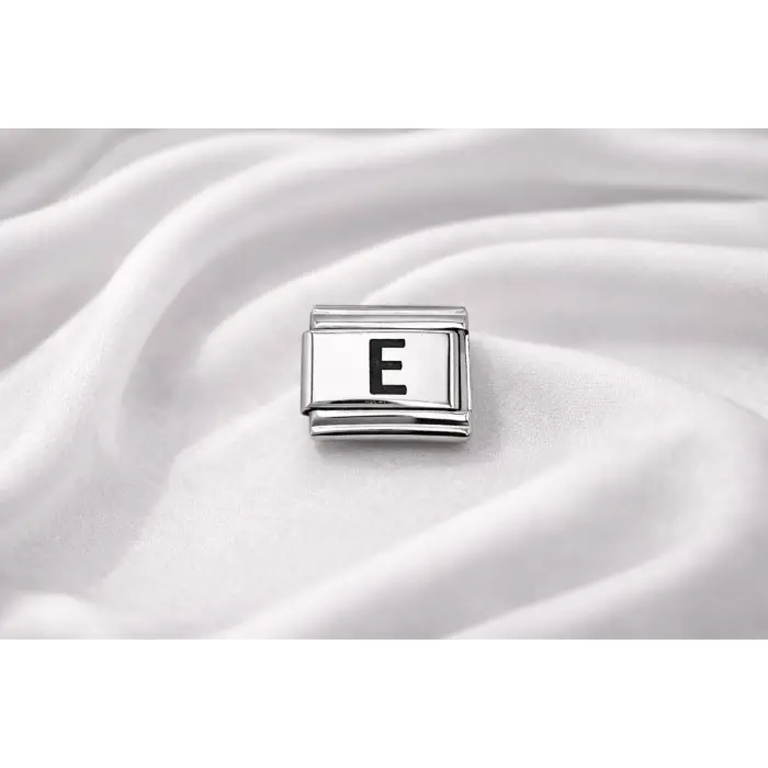 Nomination Uyumlu E Harfi Charm – Çelik Harfli Bileklik Aksesuarı ,Kişiye Özel Modüler Takı