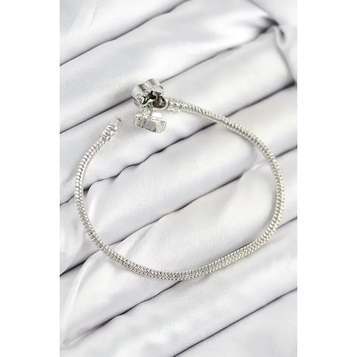 Pirinç Charm Zirkon Taşlı Yonca Model Gümüş Renk Kadın Bileklik