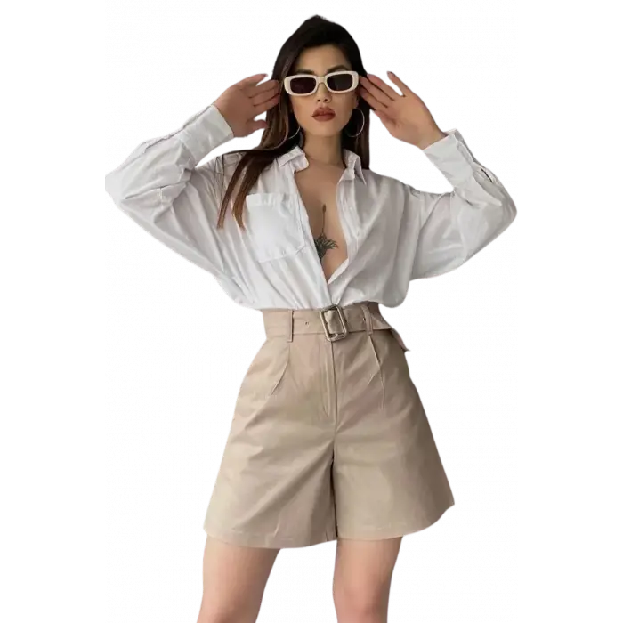 Rahat Kesim Kemerli Mom Şort - KREM