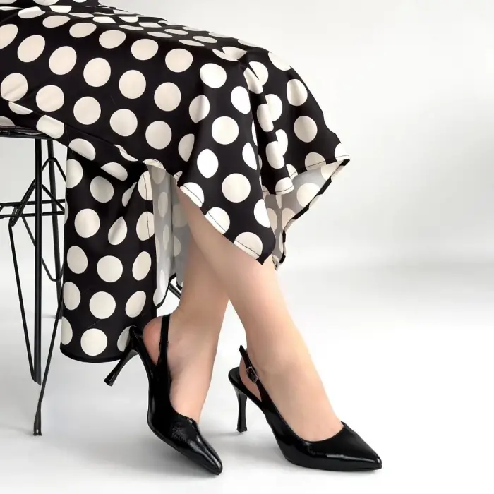 Uster Siyah Rugan Topuklu Ayakkabı