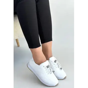 Finna Beyaz Cilt Bağcıklı Spor Ayakkabı