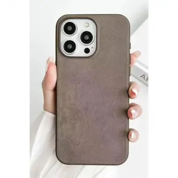 iPhone 15 Pro Max Kılıf Karen Magsafe Kapak - Kahverengi