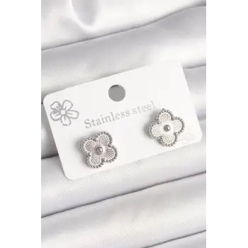 Pirinç Gümüş Renk İşlemeli Yonca Model Kadın Küpe