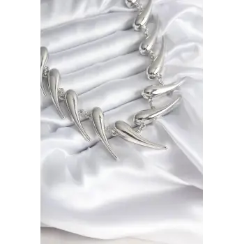 VIP Seri Özel Model Gümüş Renk Kadın Kolye