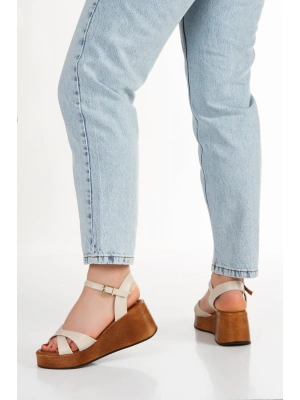 Kadın Boyama Tabanlı Hafif Sandalet Bej