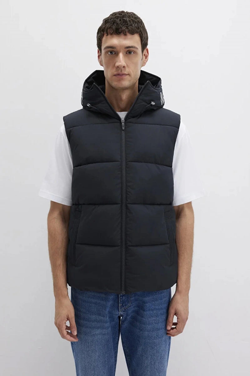 Mavi 0110089 Erkek Yelek - Siyah