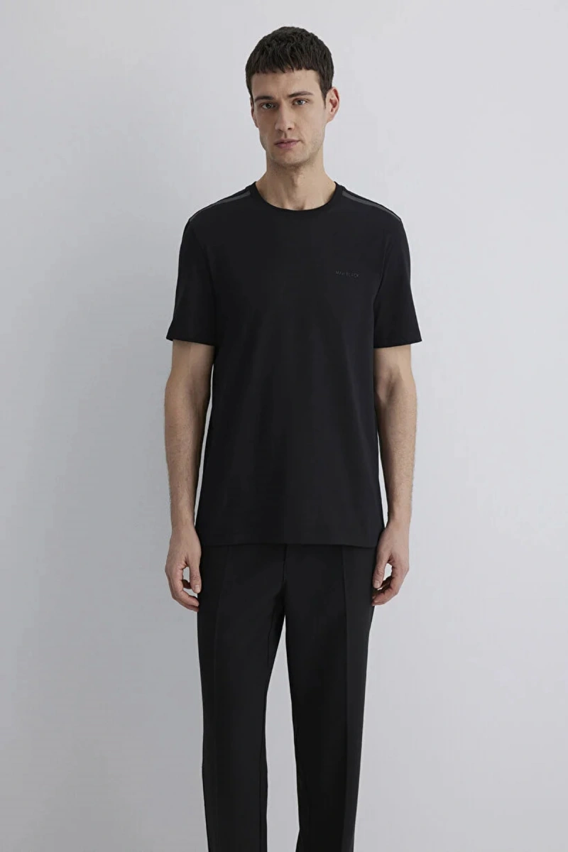 Mavi 0612689 0 Yaka Erkek Tshirt - Siyah