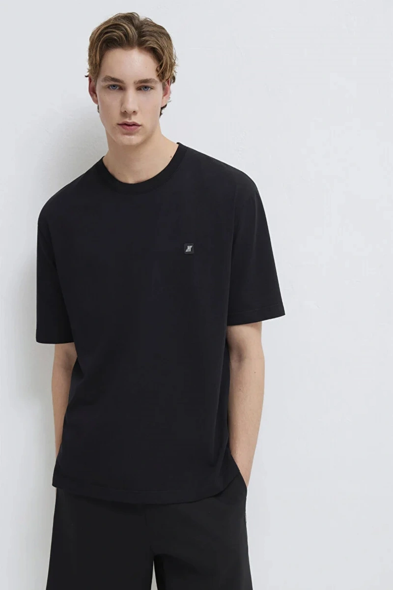 Mavi 0613442 0 Yaka Erkek Tshirt - Siyah