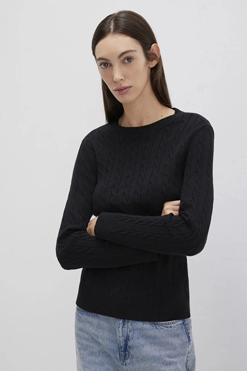 Mavi 1710341 0 Yaka Kadin Triko - Siyah