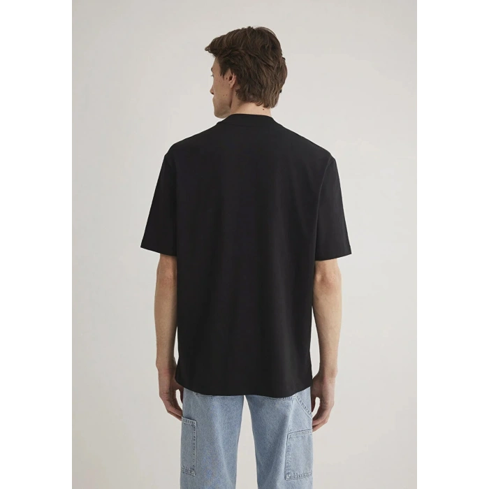 Mavi 0611193 0 Yaka Erkek Tshirt - Siyah