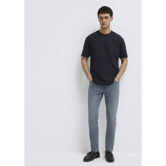 Mavi 0611596 0 Yaka Erkek Tshirt - Siyah