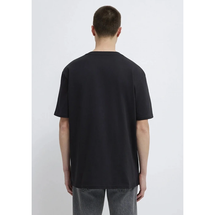 Mavi 0611807 0 Yaka Erkek Tshirt - Siyah