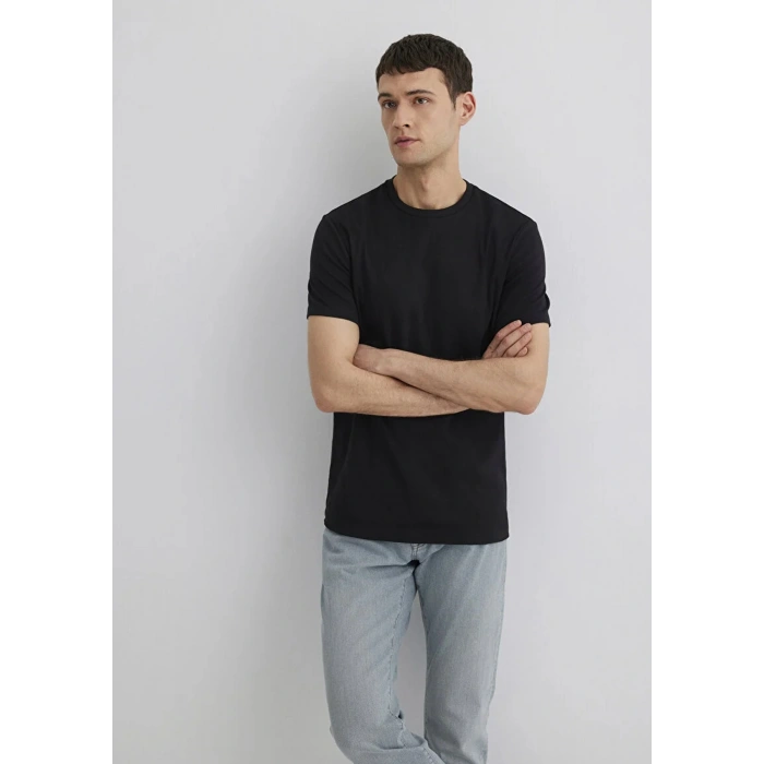 Mavi 0612324 0 Yaka Erkek Tshirt - Siyah