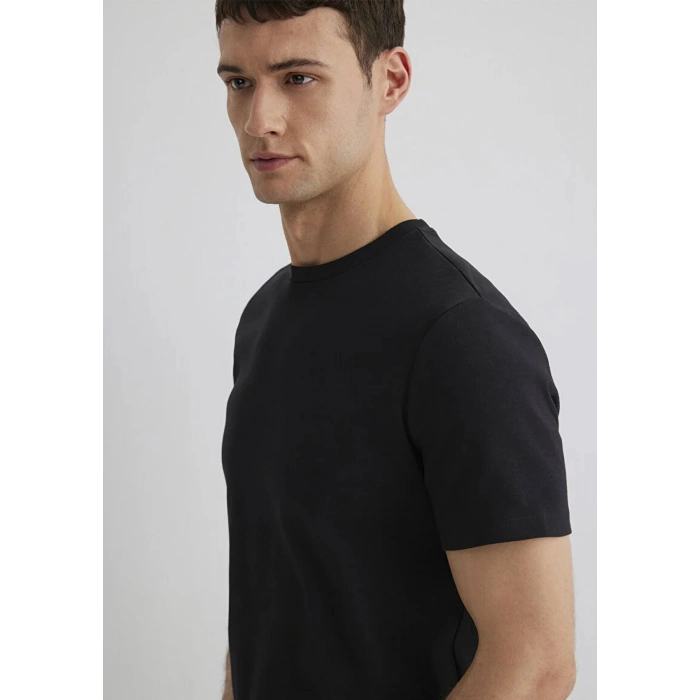 Mavi 0612324 0 Yaka Erkek Tshirt - Siyah