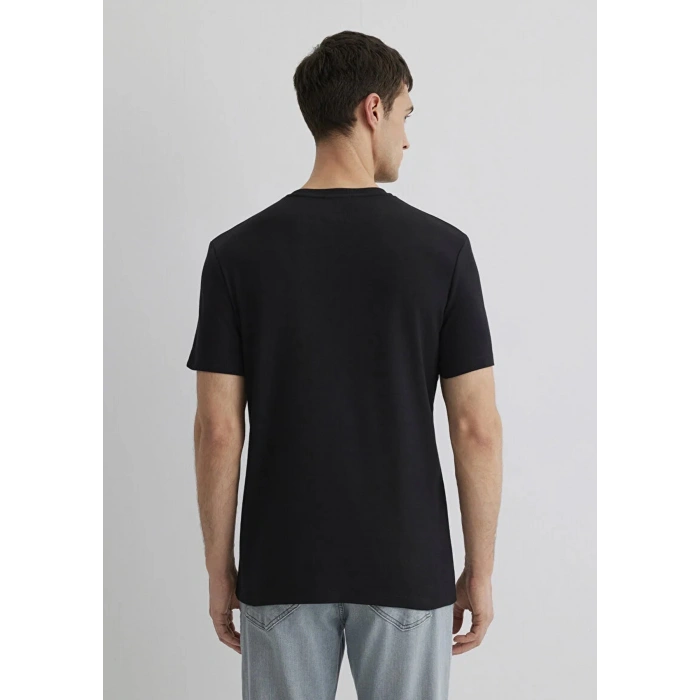 Mavi 0612324 0 Yaka Erkek Tshirt - Siyah