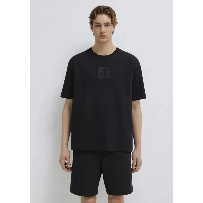 Mavi 0613439 0 Yaka Erkek Tshirt - Siyah