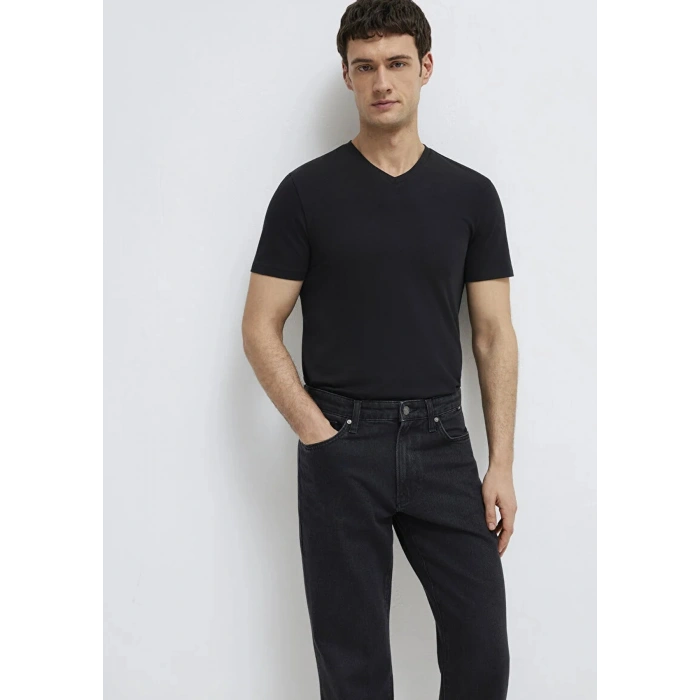 Mavi 061748 V Yaka Erkek Basic Tshirt - Siyah