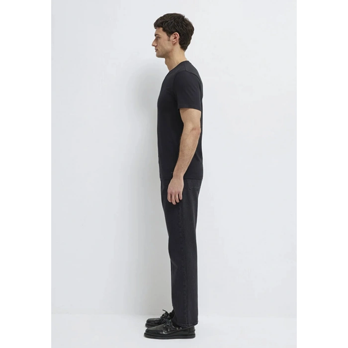 Mavi 061748 V Yaka Erkek Basic Tshirt - Siyah