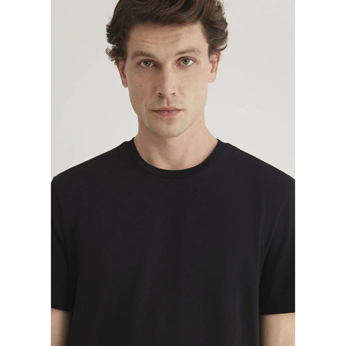 Mavi 066483 0 Yaka Erkek Tshirt - Siyah