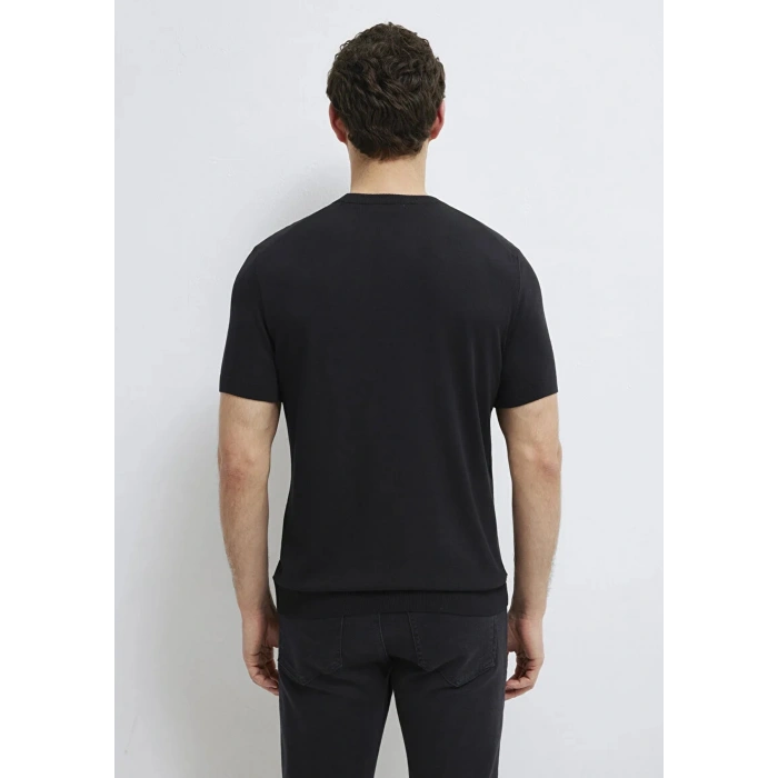Mavi 0710250 0 Yaka Erkek Tshirt - Siyah