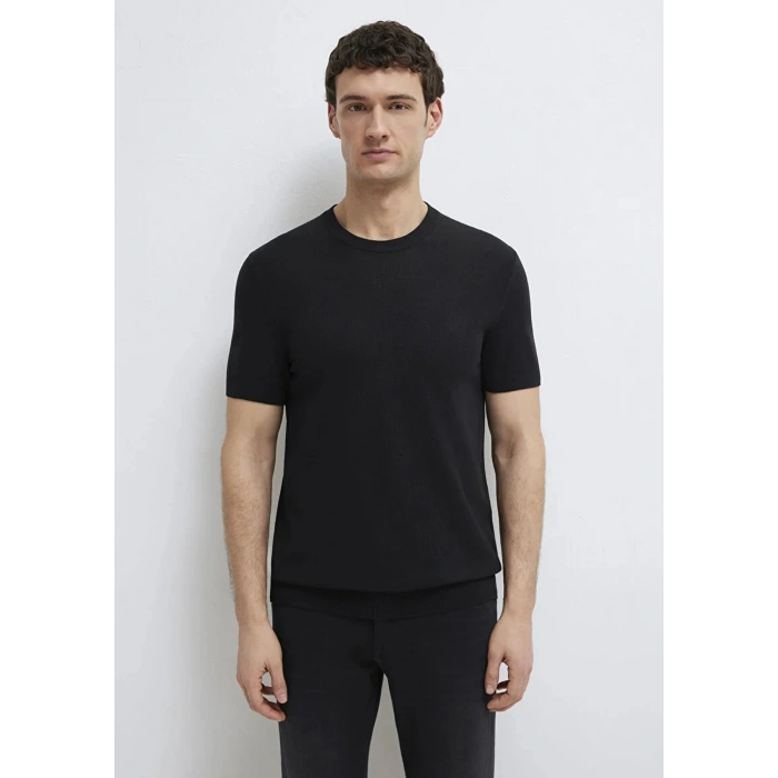 Mavi 0710250 0 Yaka Erkek Tshirt - Siyah