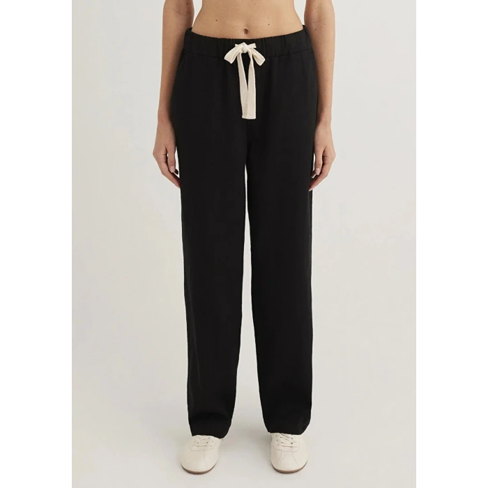 Mavi 1010945 Kadin Pantolon - Siyah